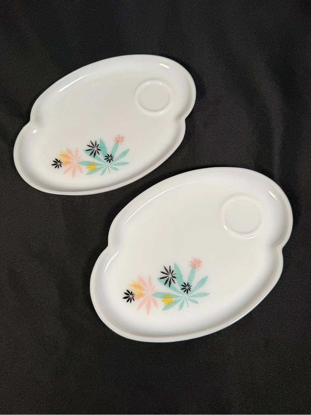 Vintage Atomic Milk Glass Snack Plates - Set of 2